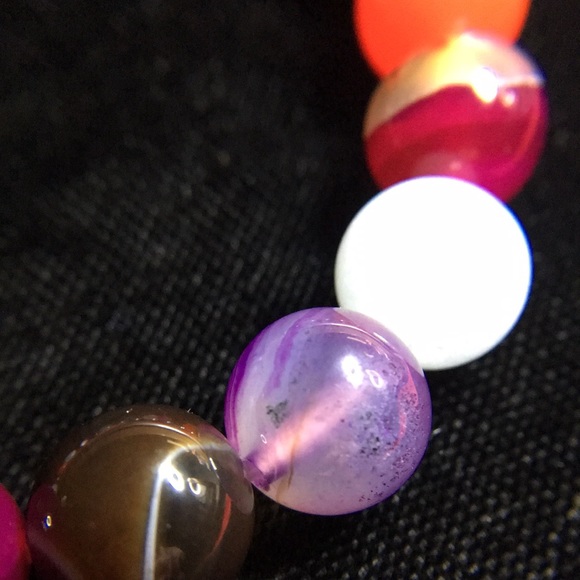 Agate & Chalcedony Gemstone Beaded Stretch Bracelet - Picture 2 of 8